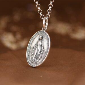 s925 sterling silver Jesus pendant, oval shape silver pendant