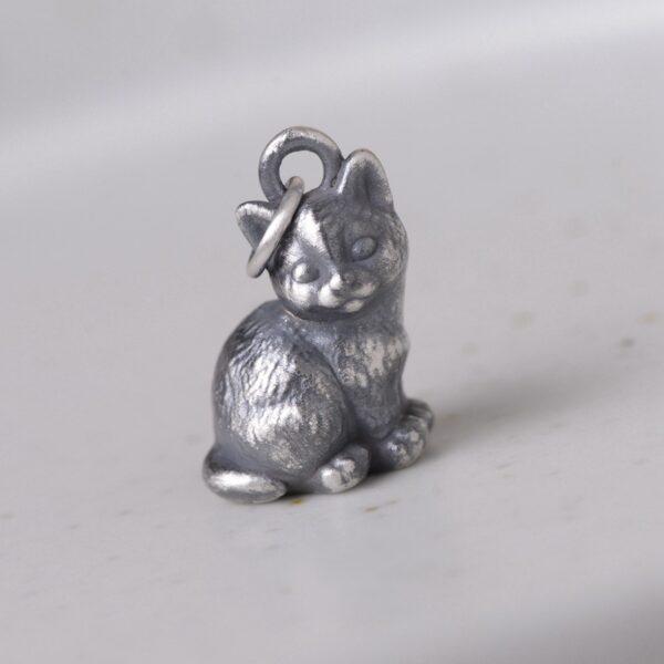 cute cat pendant, oxidized s990 fine silver pendant